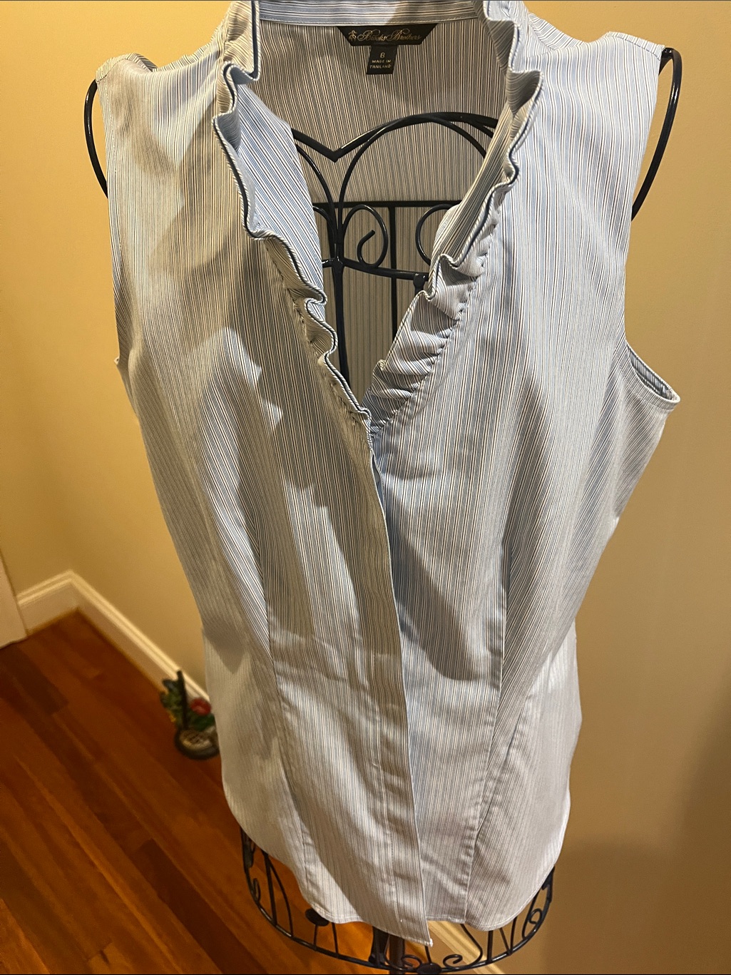 Brooks Brothers White And Light Blue Pinstripe Ruffle V-Neck Sleeveless Blouse